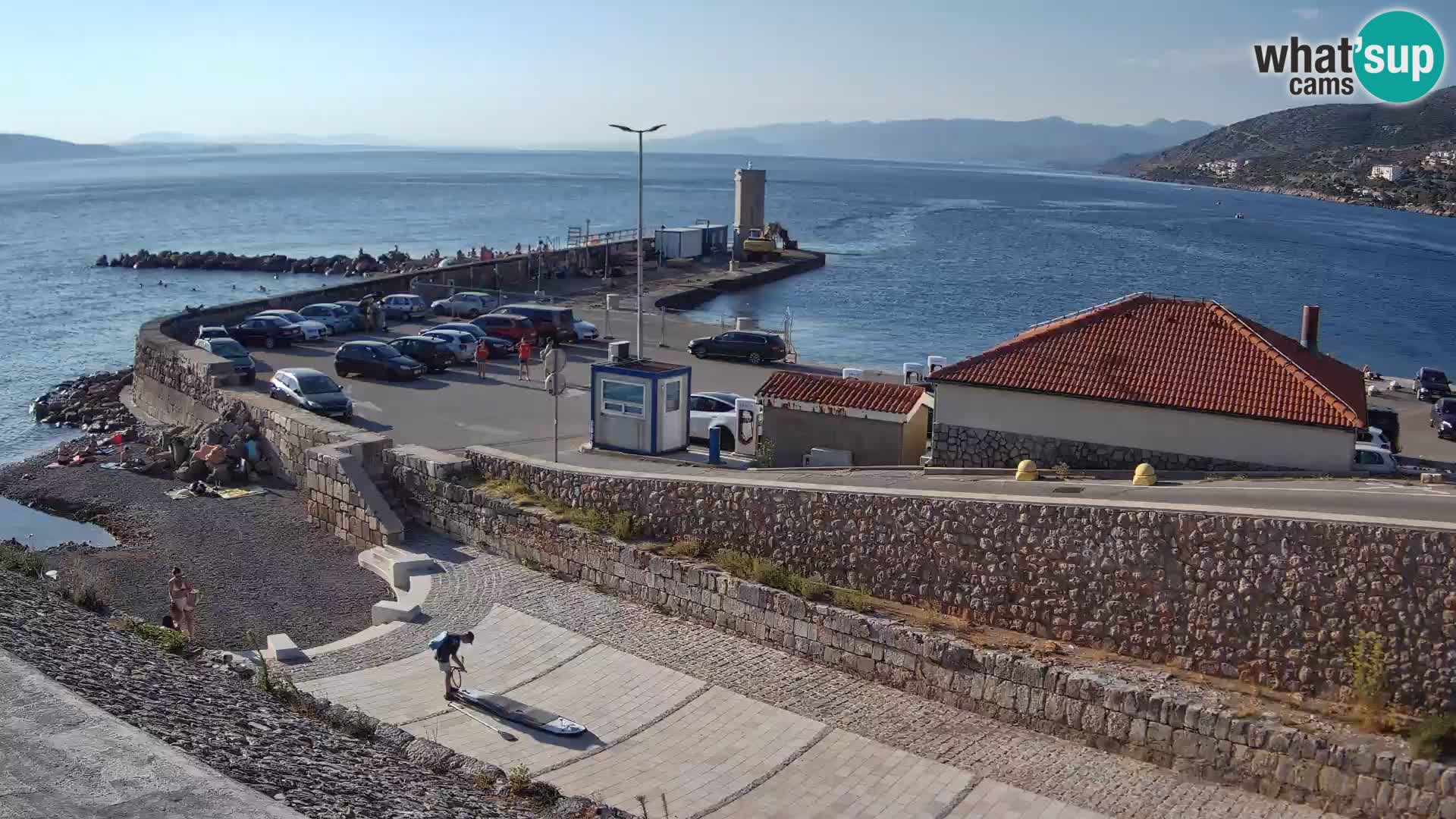 Webcam port de Senj – Vue sur la jetée et le phare