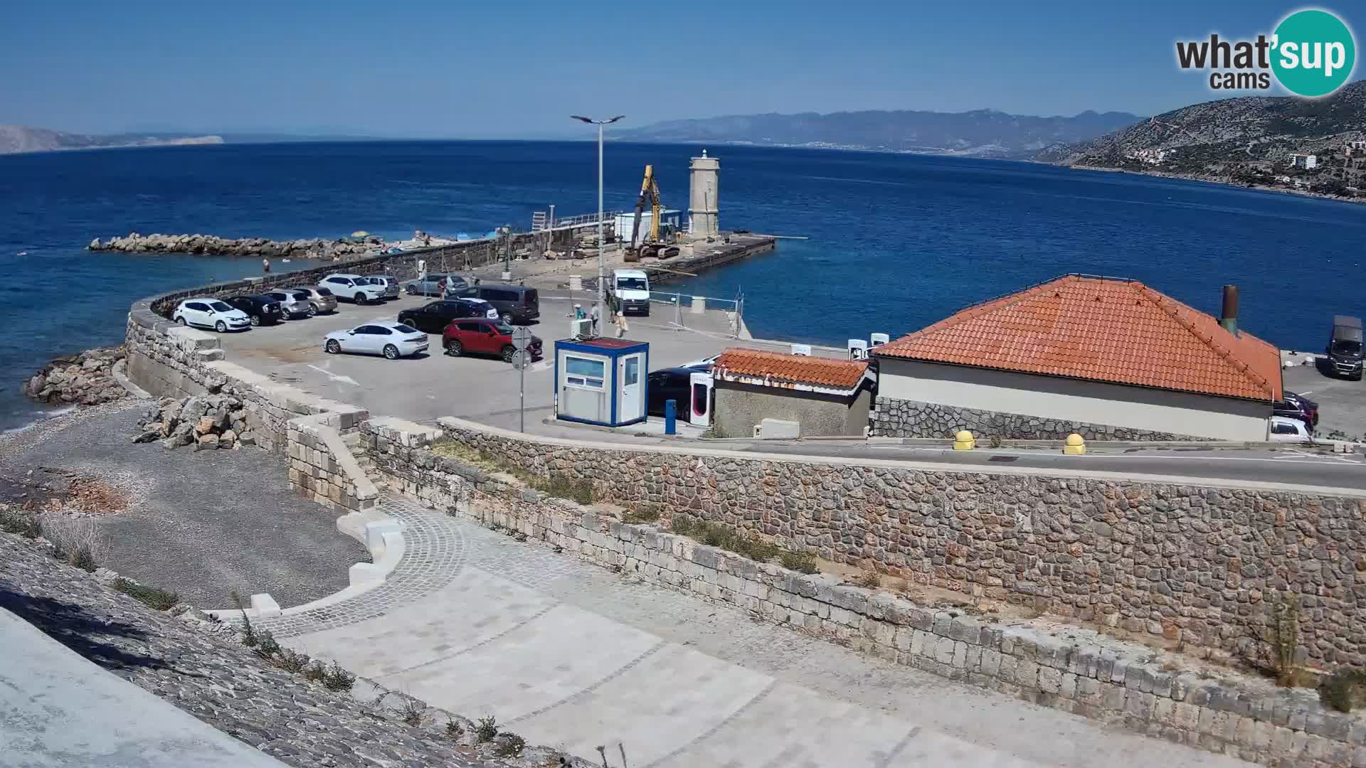 Senj Hafen Webcam – Wellenbrecher & Leuchtturm Liveblick