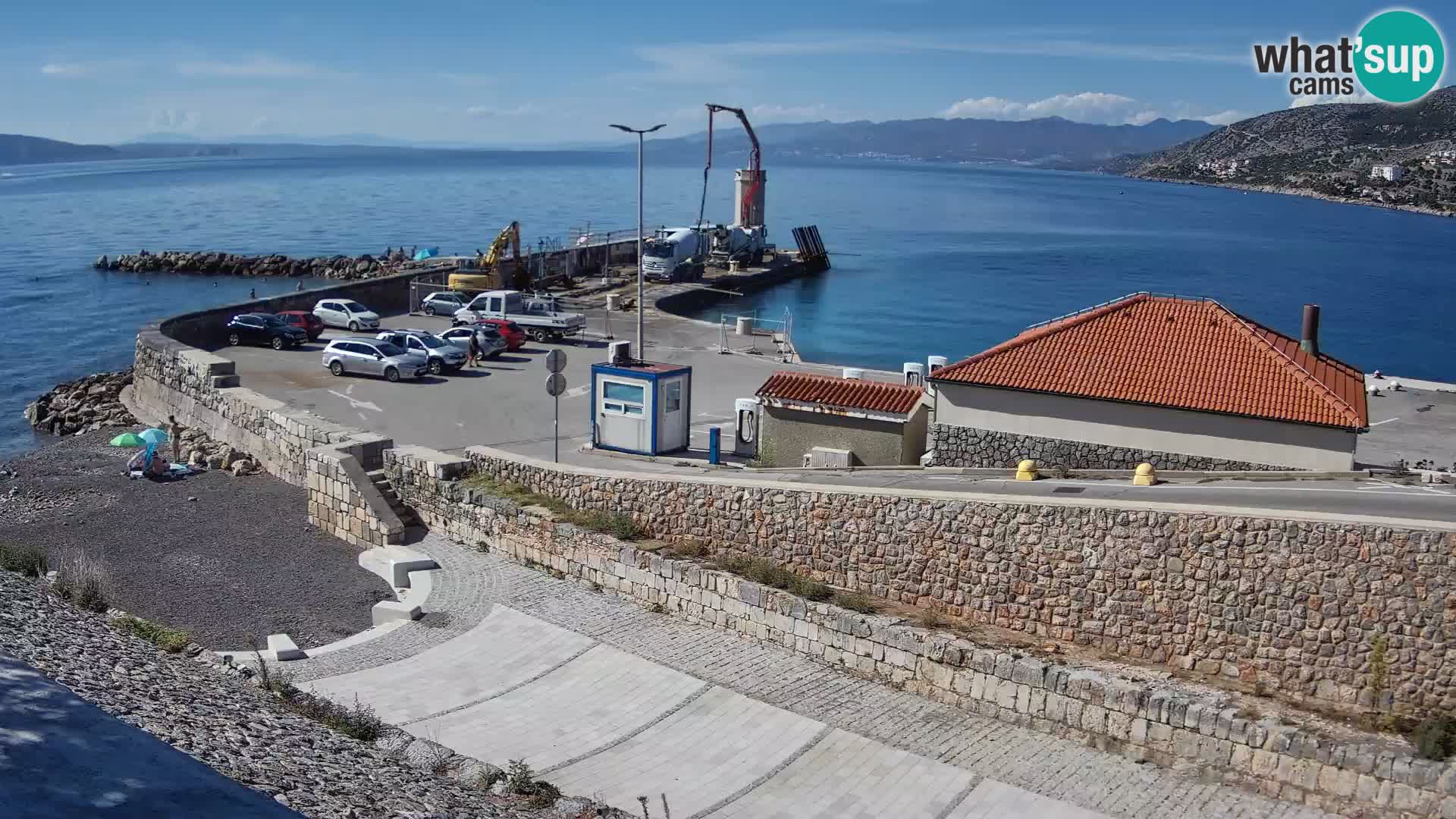 Senj Hafen Webcam – Wellenbrecher & Leuchtturm Liveblick