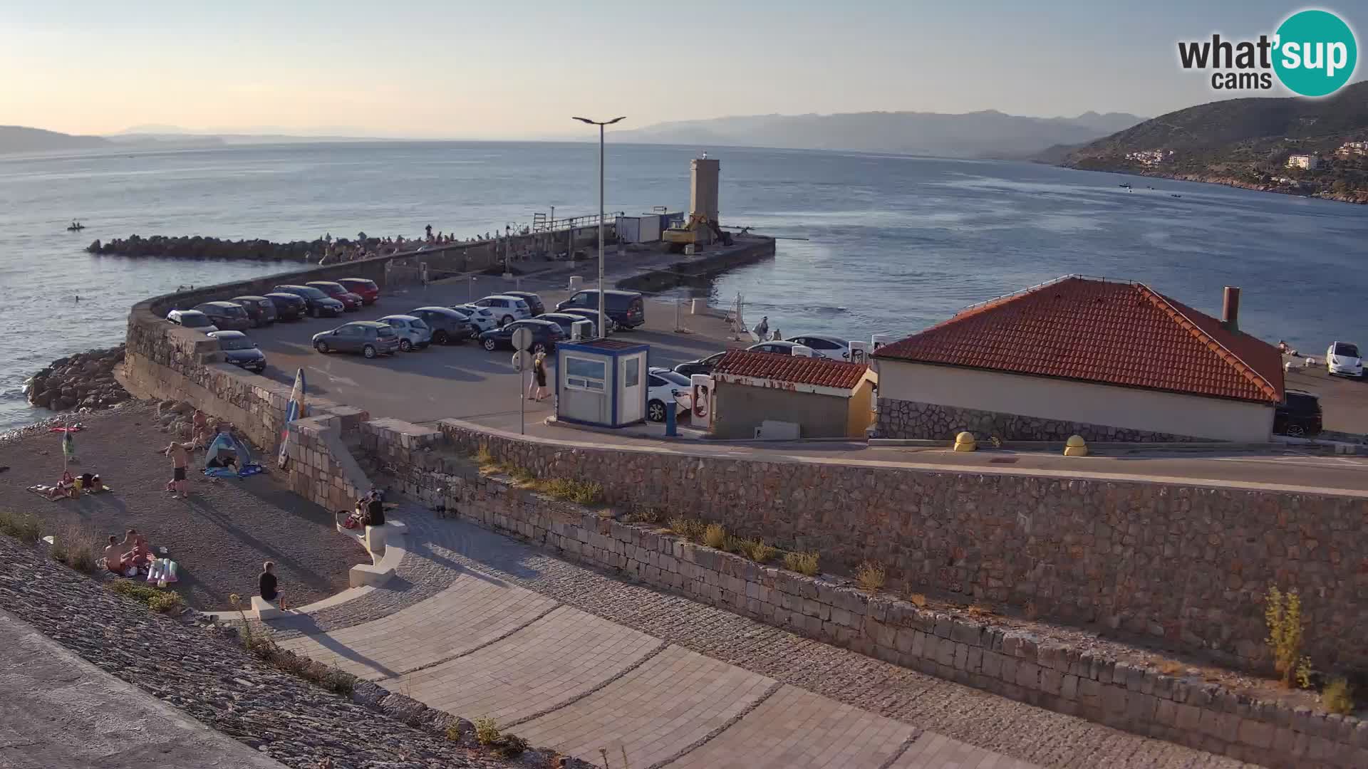 Web kamera Senj luka – Lukobran i svjetionik uživo