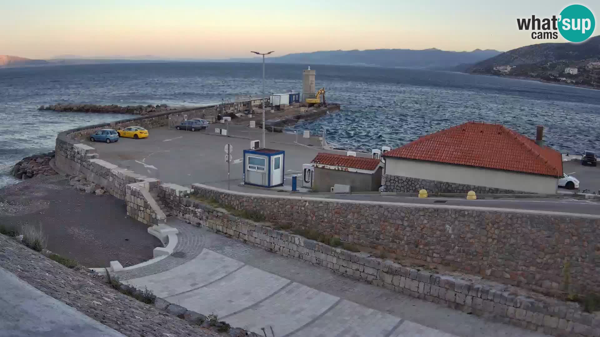 Senj Hafen Webcam – Wellenbrecher & Leuchtturm Liveblick