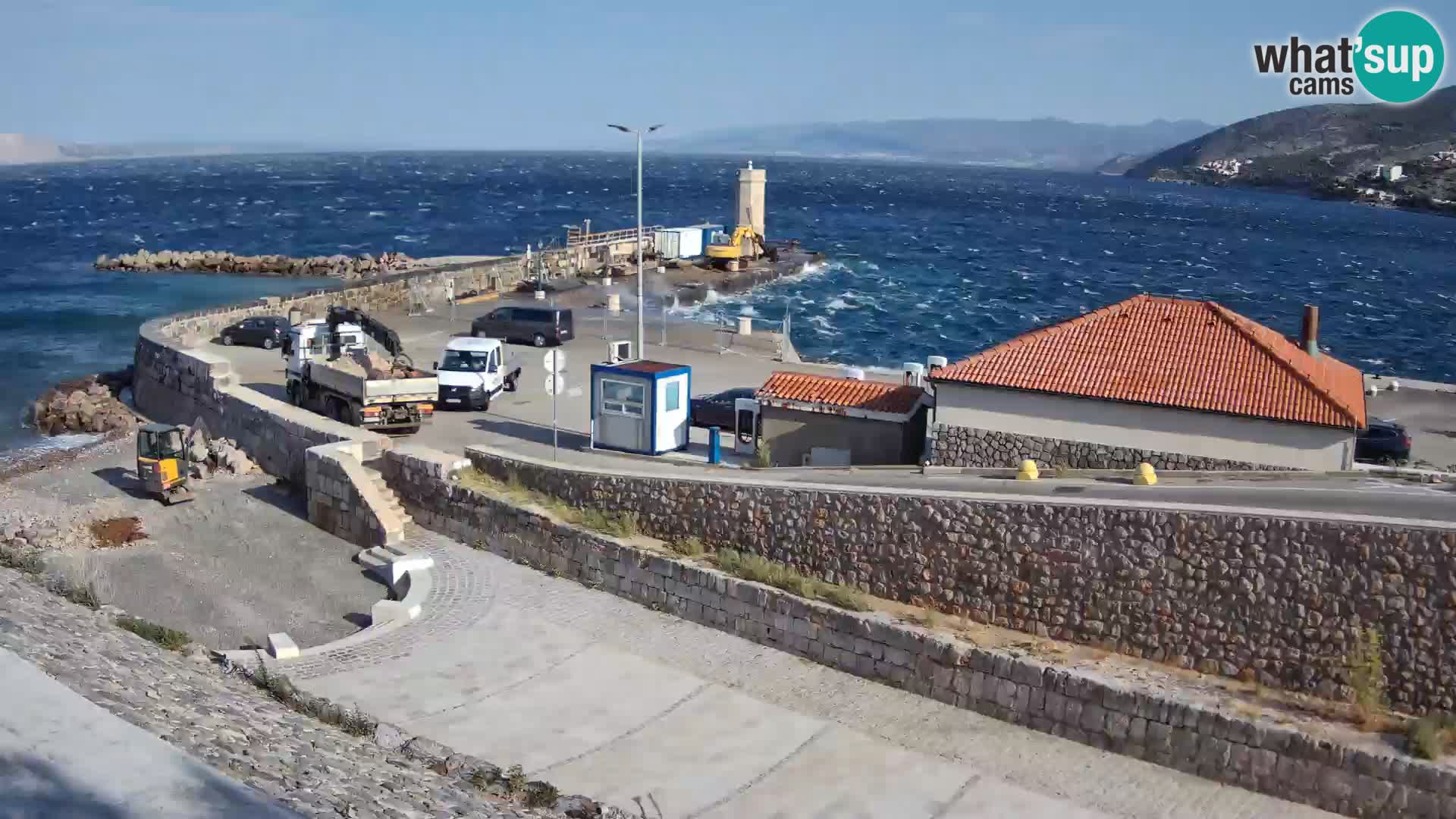 Senj Hafen Webcam – Wellenbrecher & Leuchtturm Liveblick