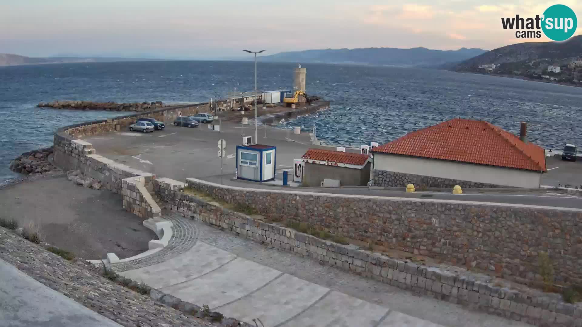 Webcam Porto di Segna – Frangiflutti e Faro in diretta