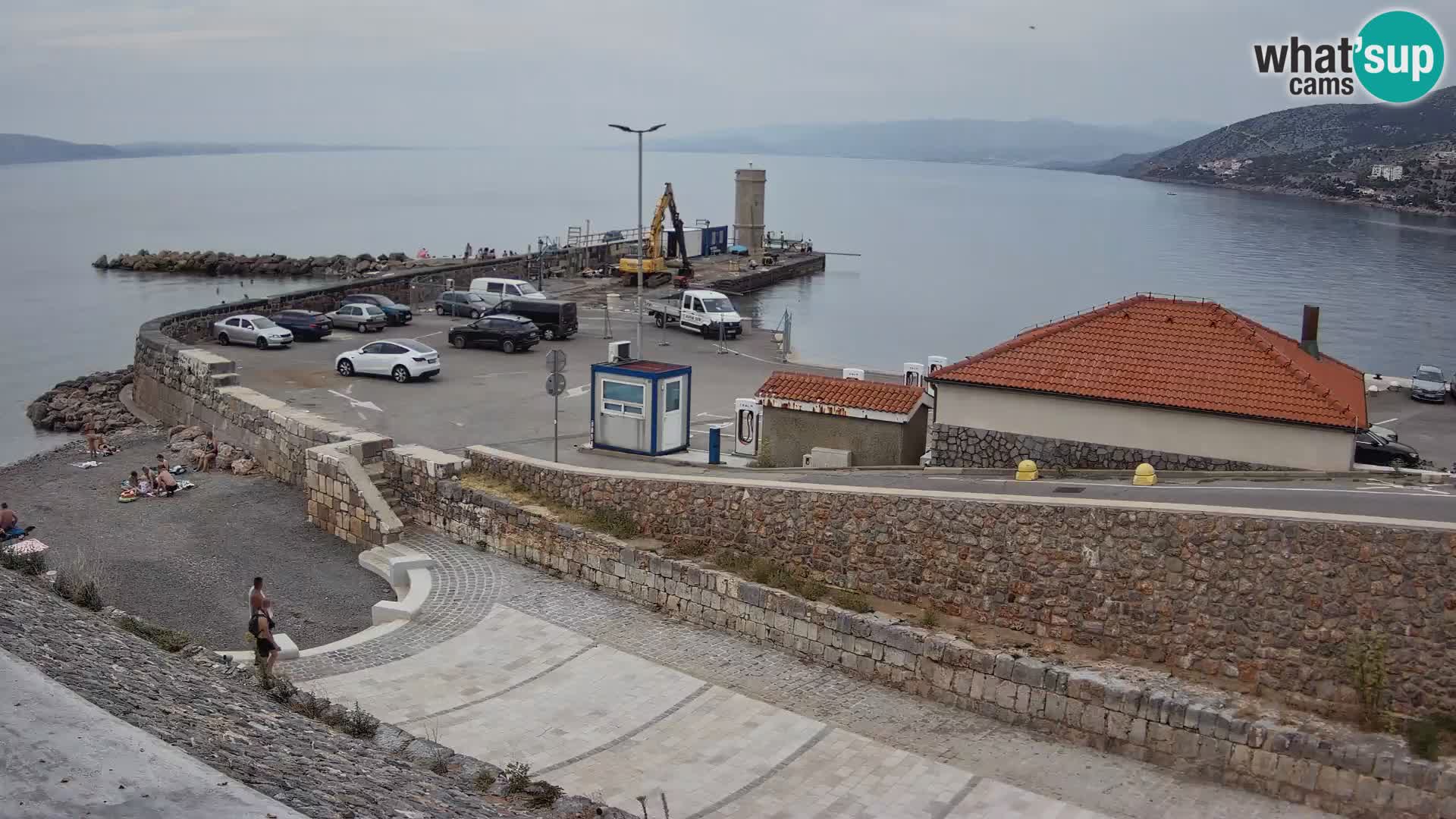 Webcam port de Senj – Vue sur la jetée et le phare