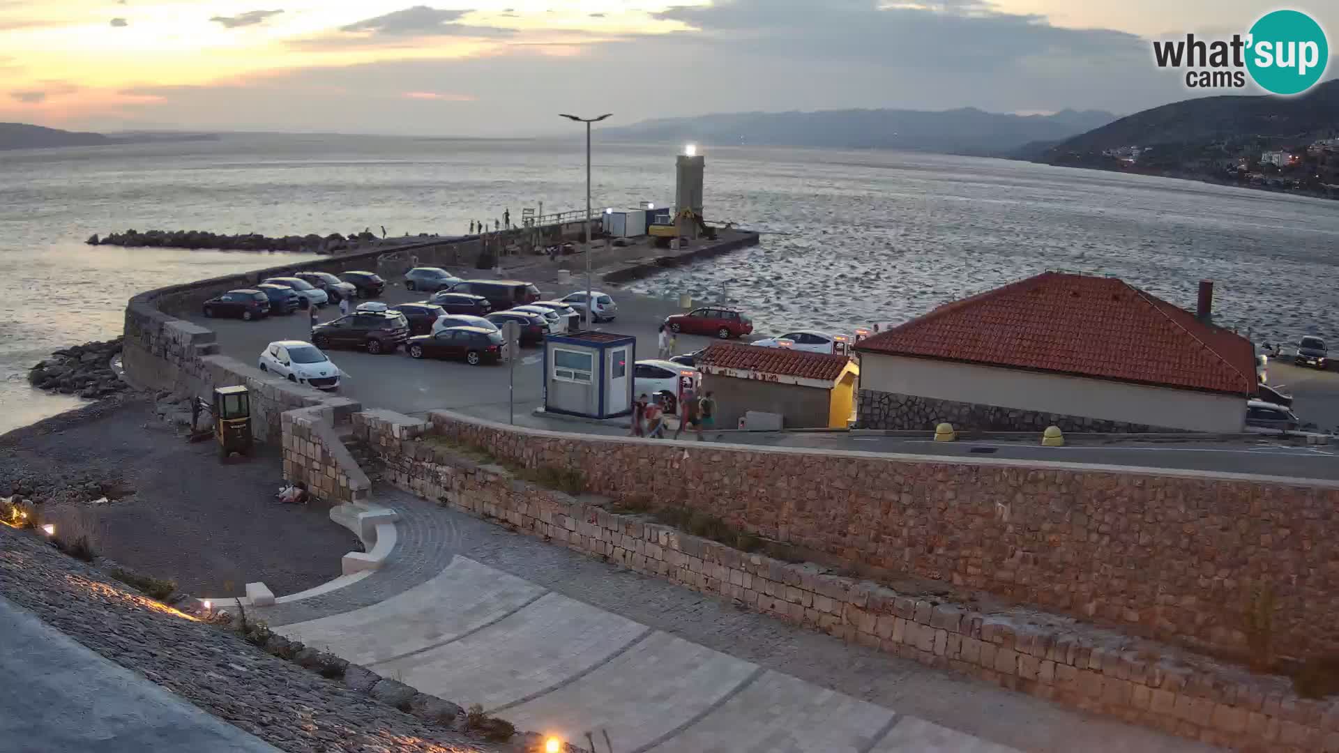 Webcam puerto de Senj – Rompeolas y faro en directo