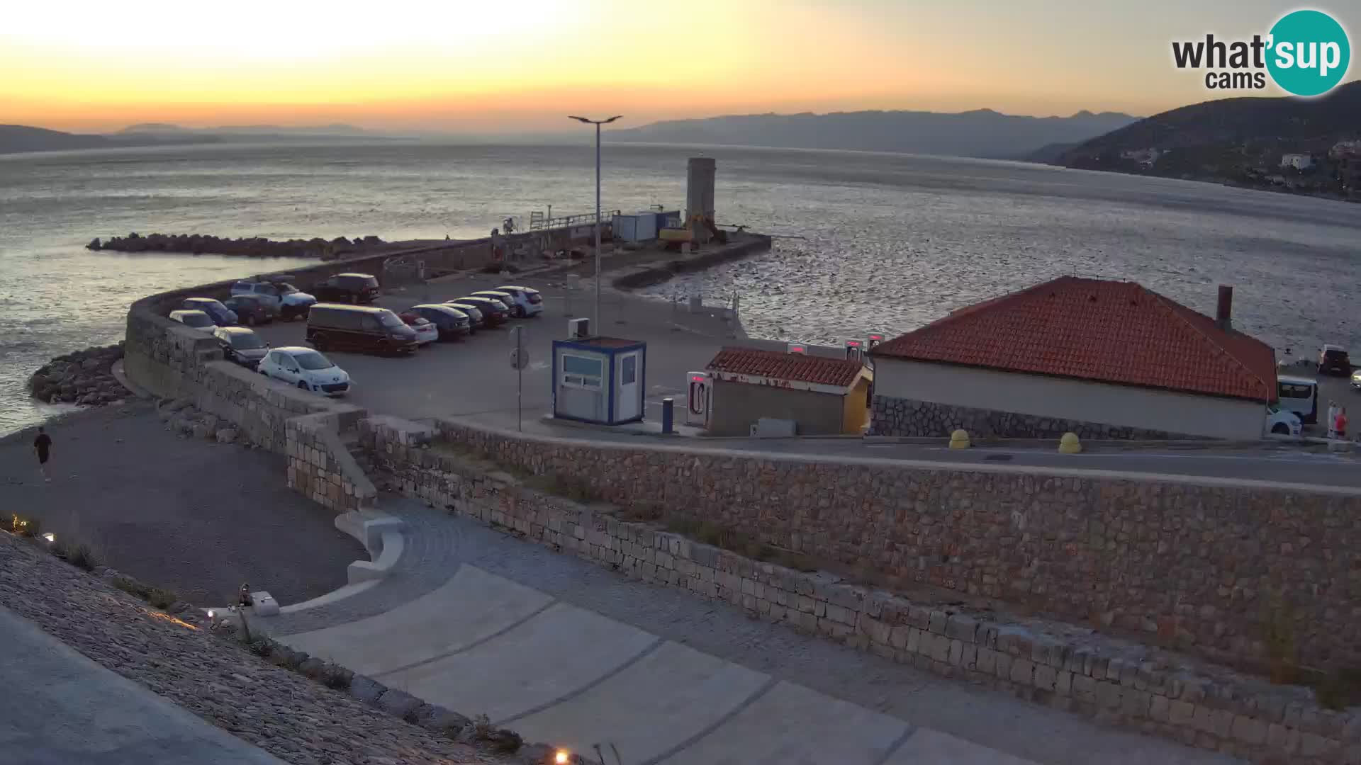 Webcam puerto de Senj – Rompeolas y faro en directo