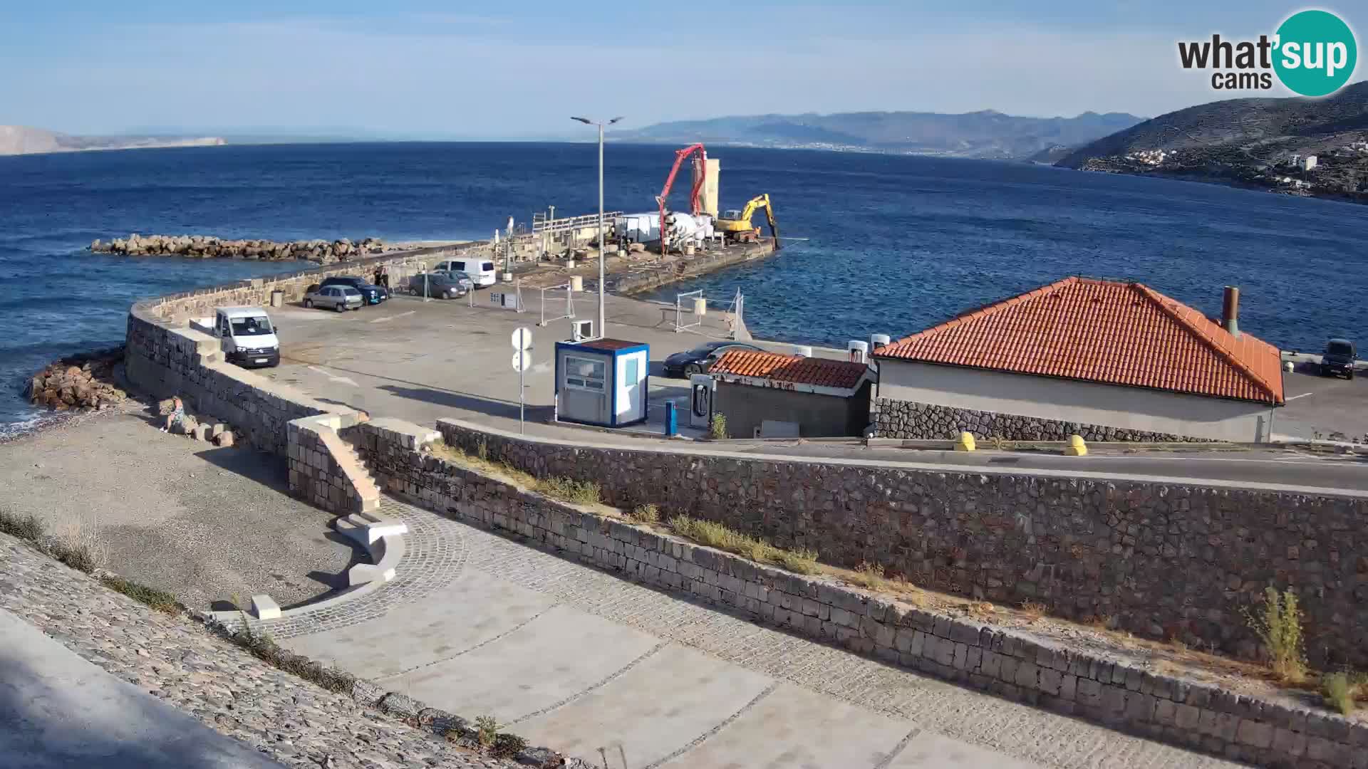 Senj Hafen Webcam – Wellenbrecher & Leuchtturm Liveblick
