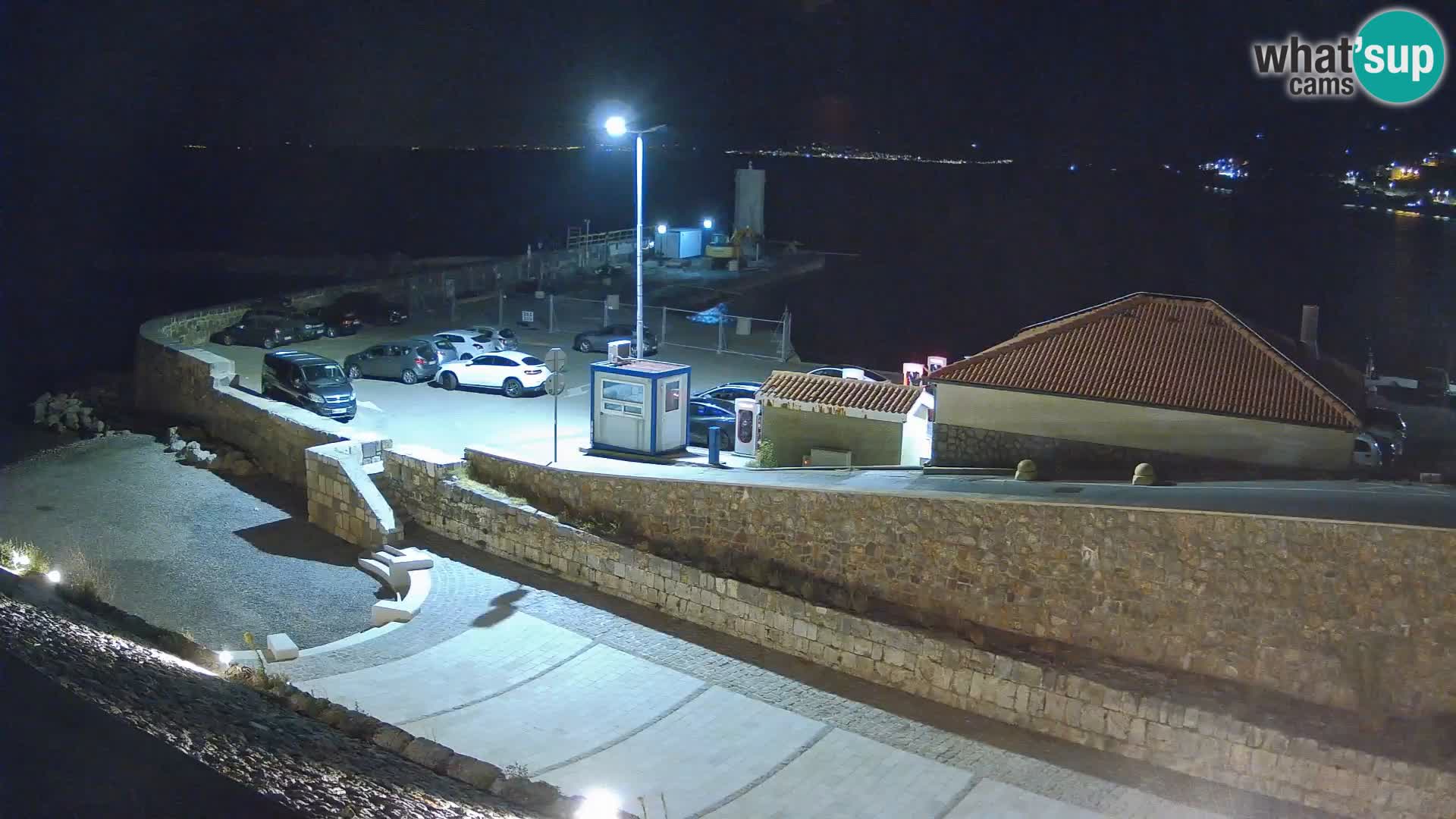 Webcam puerto de Senj – Rompeolas y faro en directo
