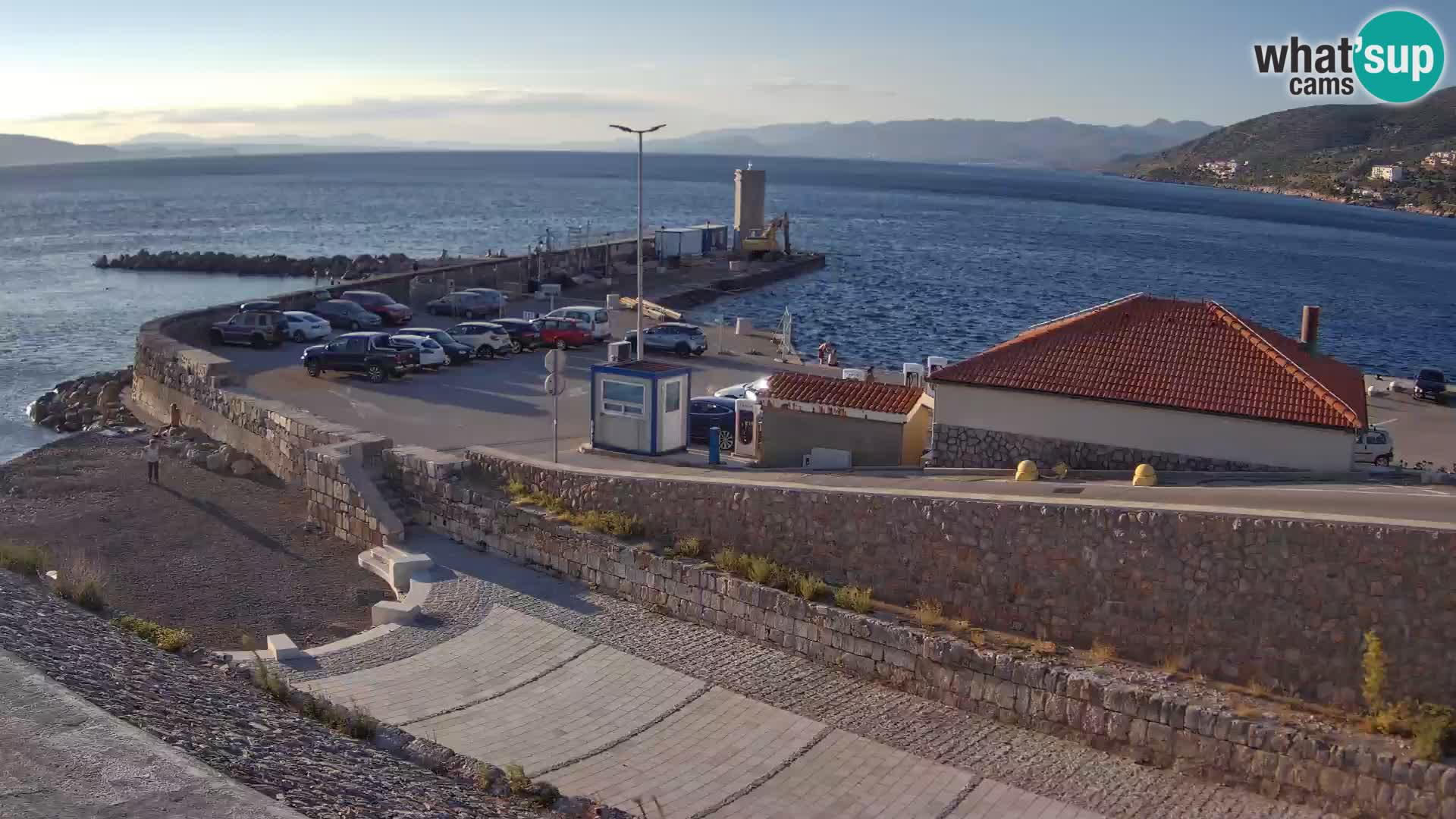Webcam Porto di Segna – Frangiflutti e Faro in diretta