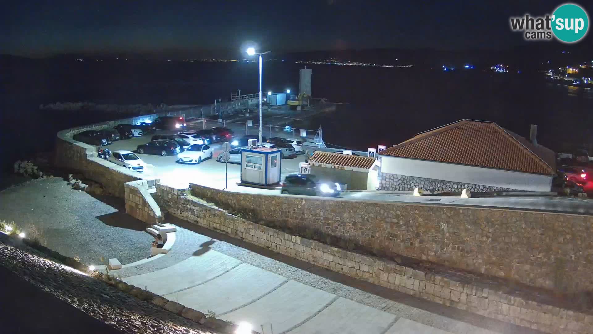 Webcam port de Senj – Vue sur la jetée et le phare