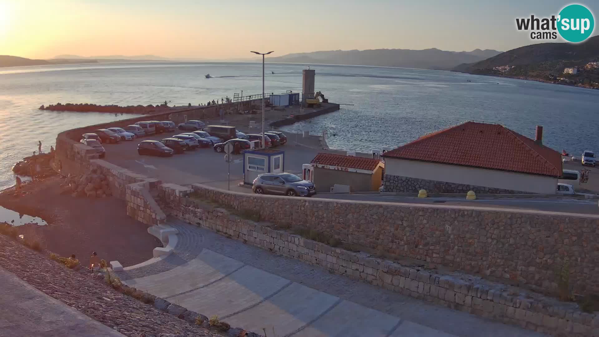 Senj Hafen Webcam – Wellenbrecher & Leuchtturm Liveblick