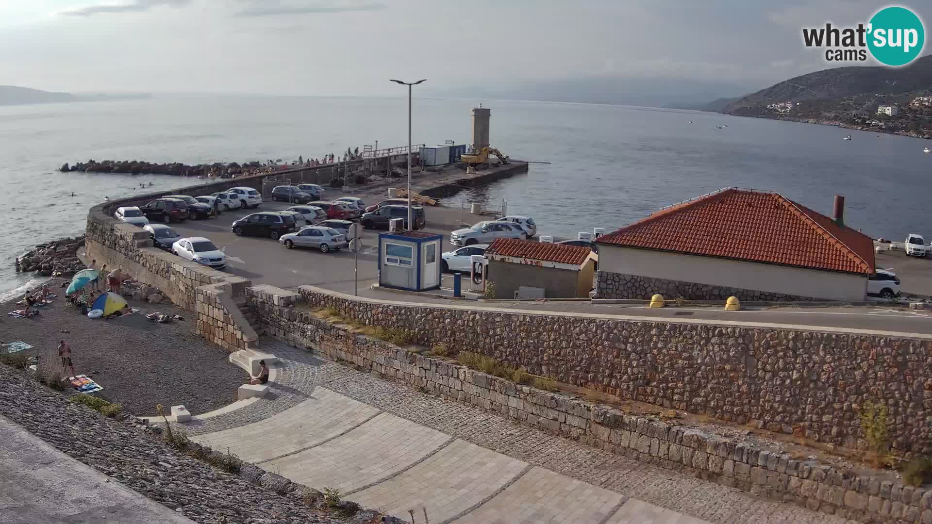 Webcam port de Senj – Vue sur la jetée et le phare