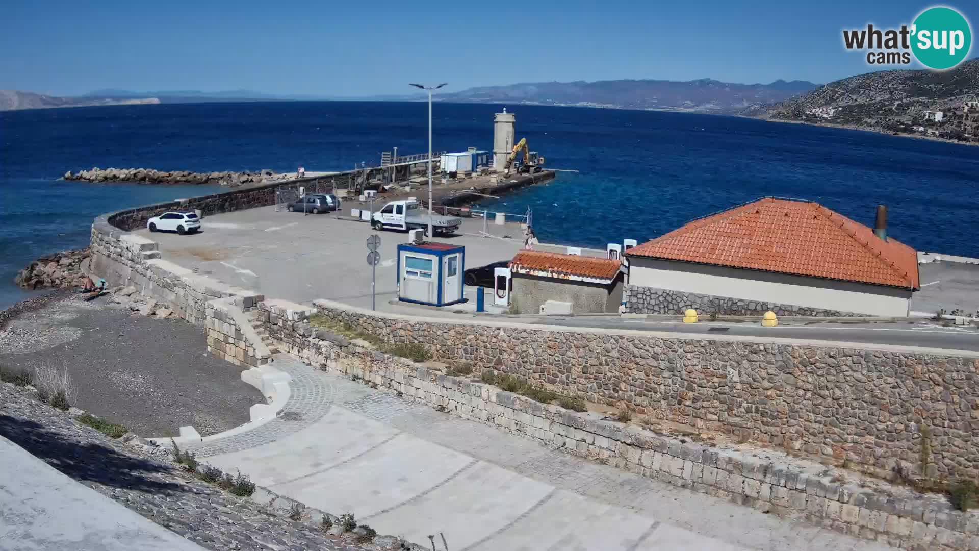 Web kamera Senj luka – Lukobran i svjetionik uživo