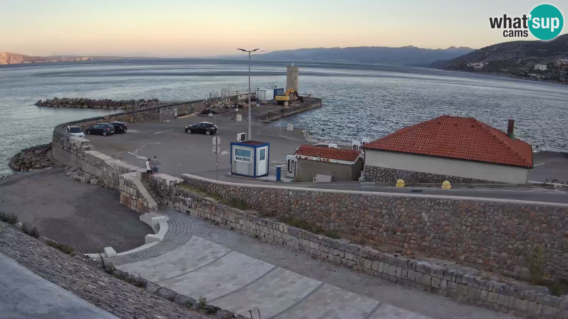 Senj Hafen Webcam – Wellenbrecher & Leuchtturm Liveblick