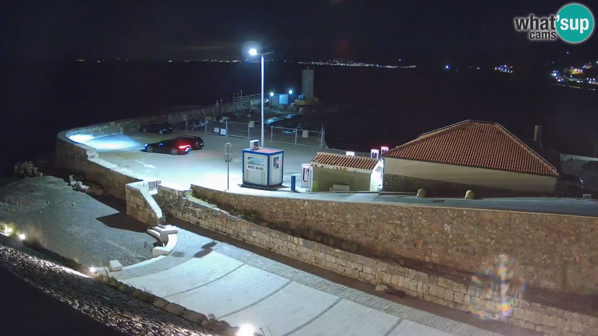 Webcam port de Senj – Vue sur la jetée et le phare