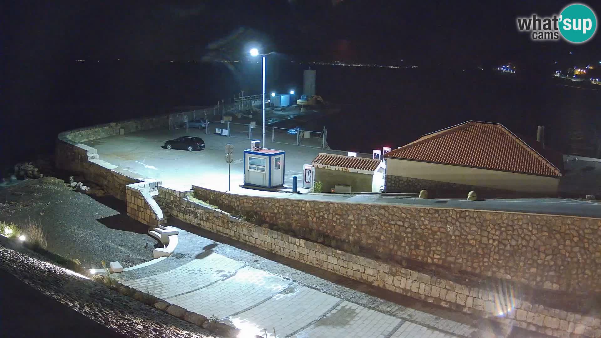 Webcam port de Senj – Vue sur la jetée et le phare