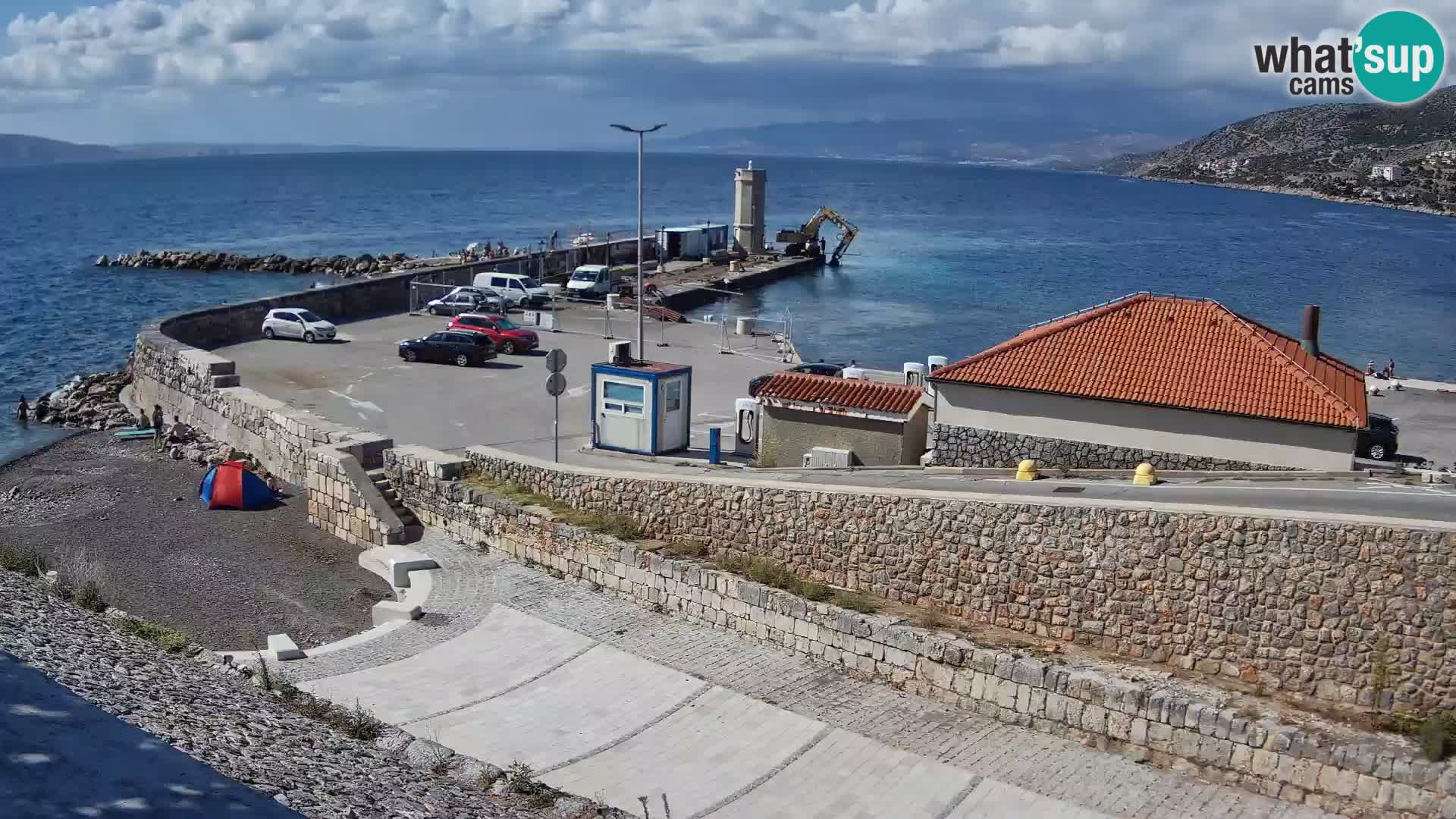 Senj Hafen Webcam – Wellenbrecher & Leuchtturm Liveblick