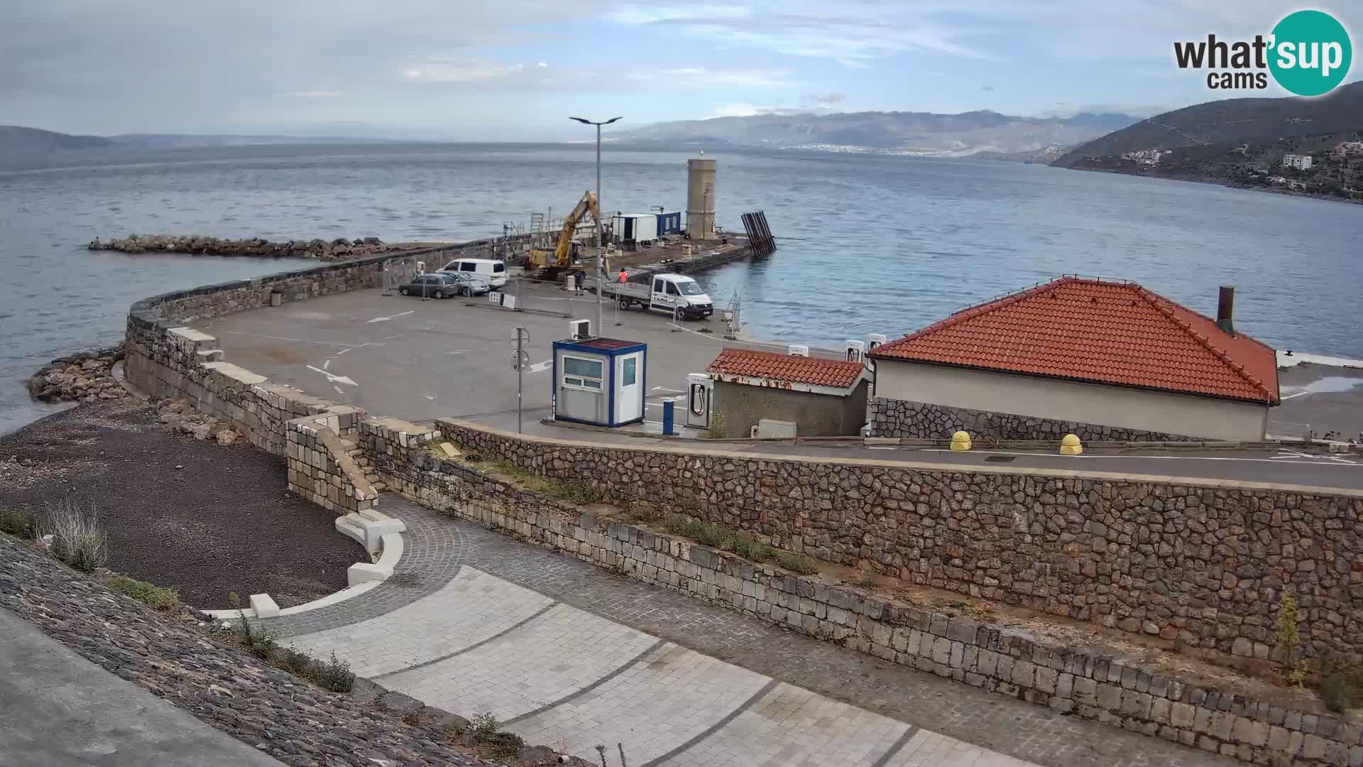 Senj Hafen Webcam – Wellenbrecher & Leuchtturm Liveblick