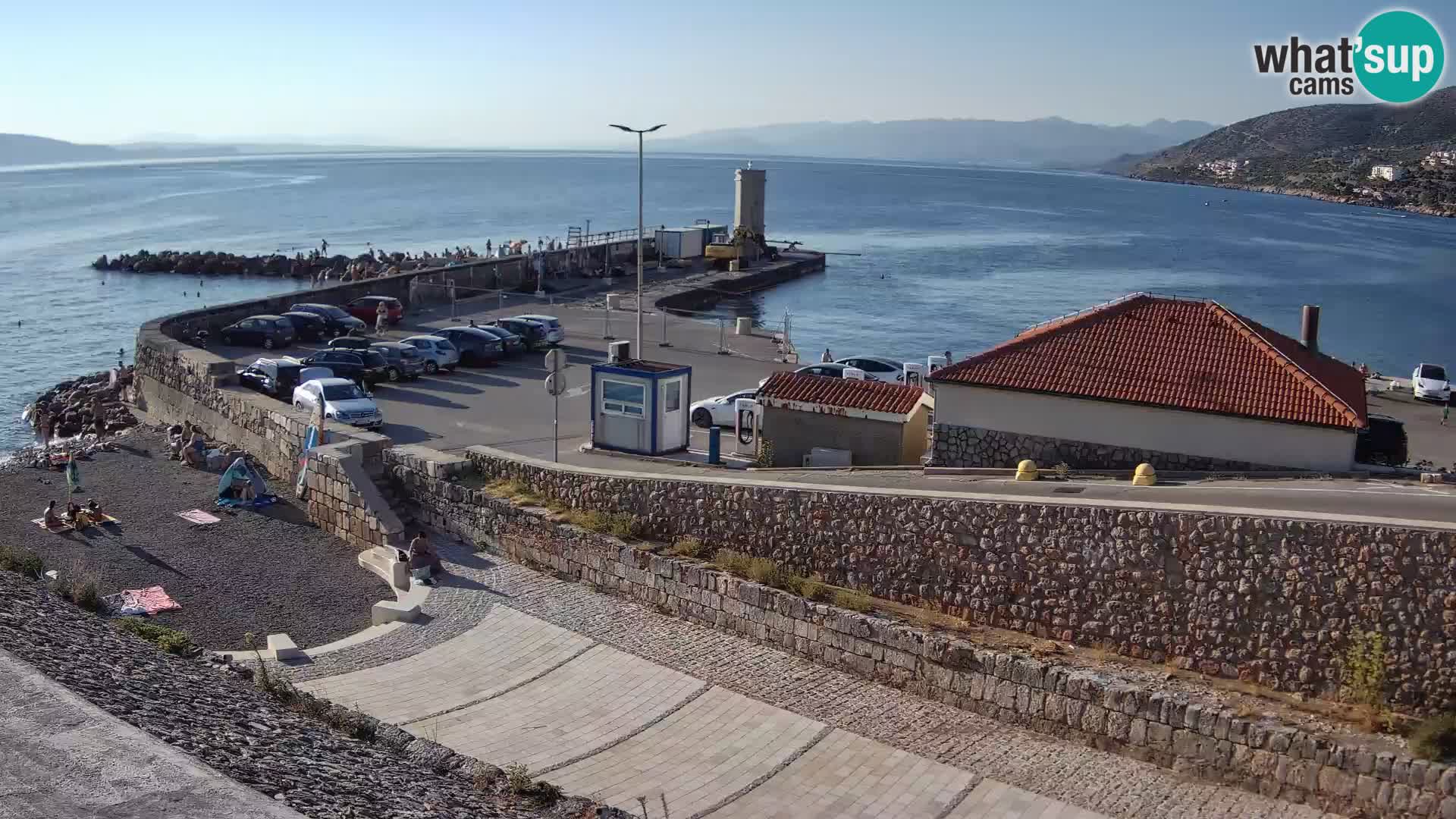 Webcam port de Senj – Vue sur la jetée et le phare