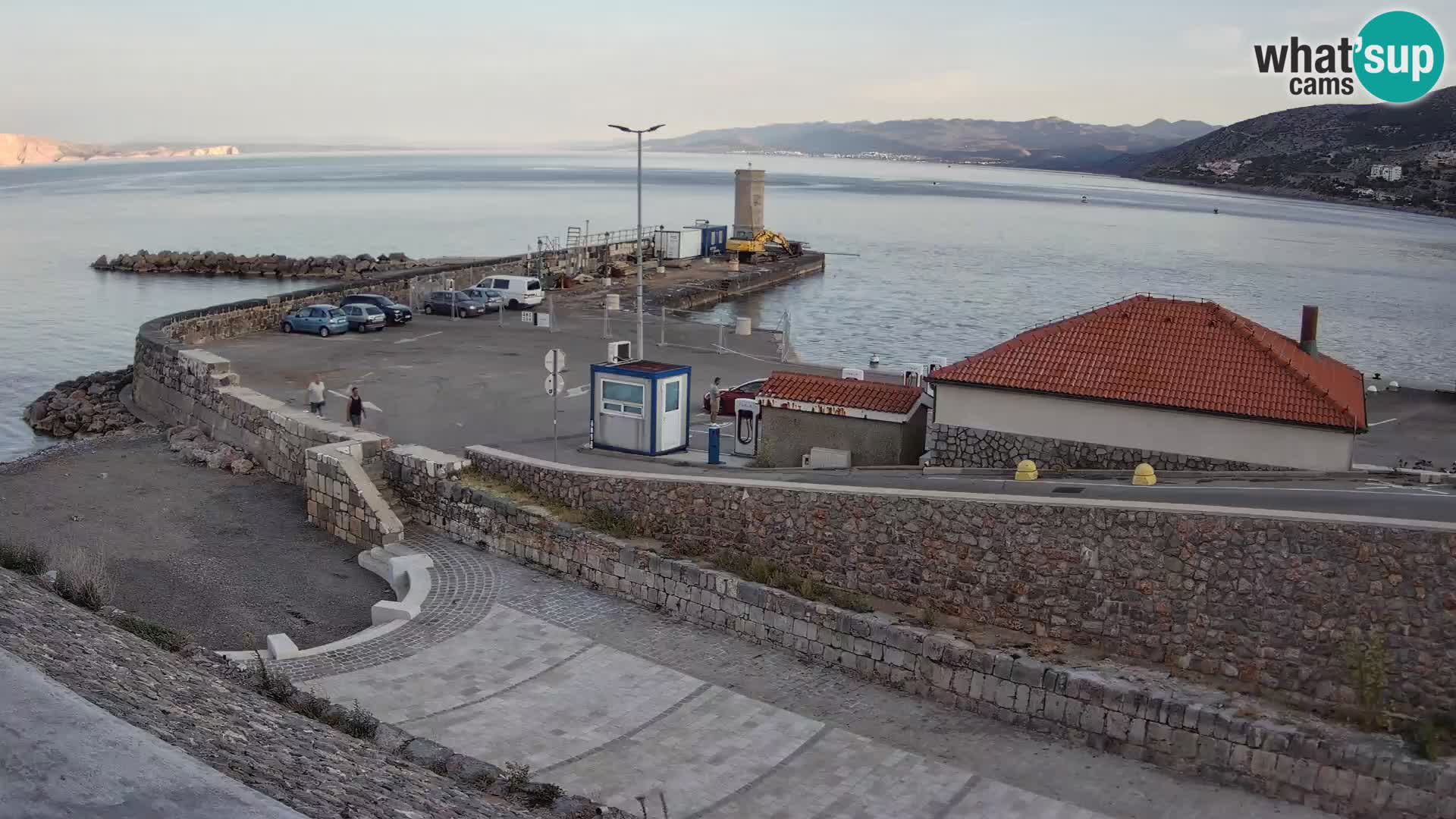 Webcam port de Senj – Vue sur la jetée et le phare