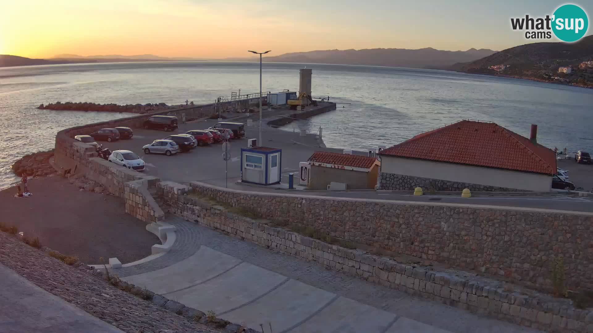 Webcam port de Senj – Vue sur la jetée et le phare
