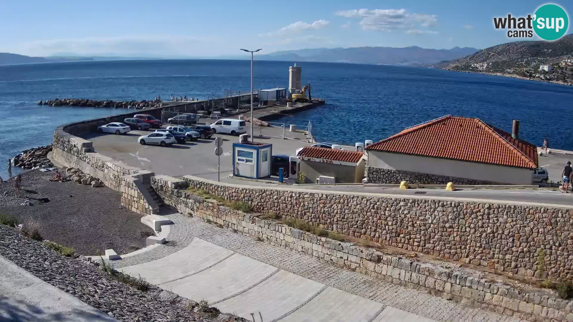 Webcam port de Senj – Vue sur la jetée et le phare