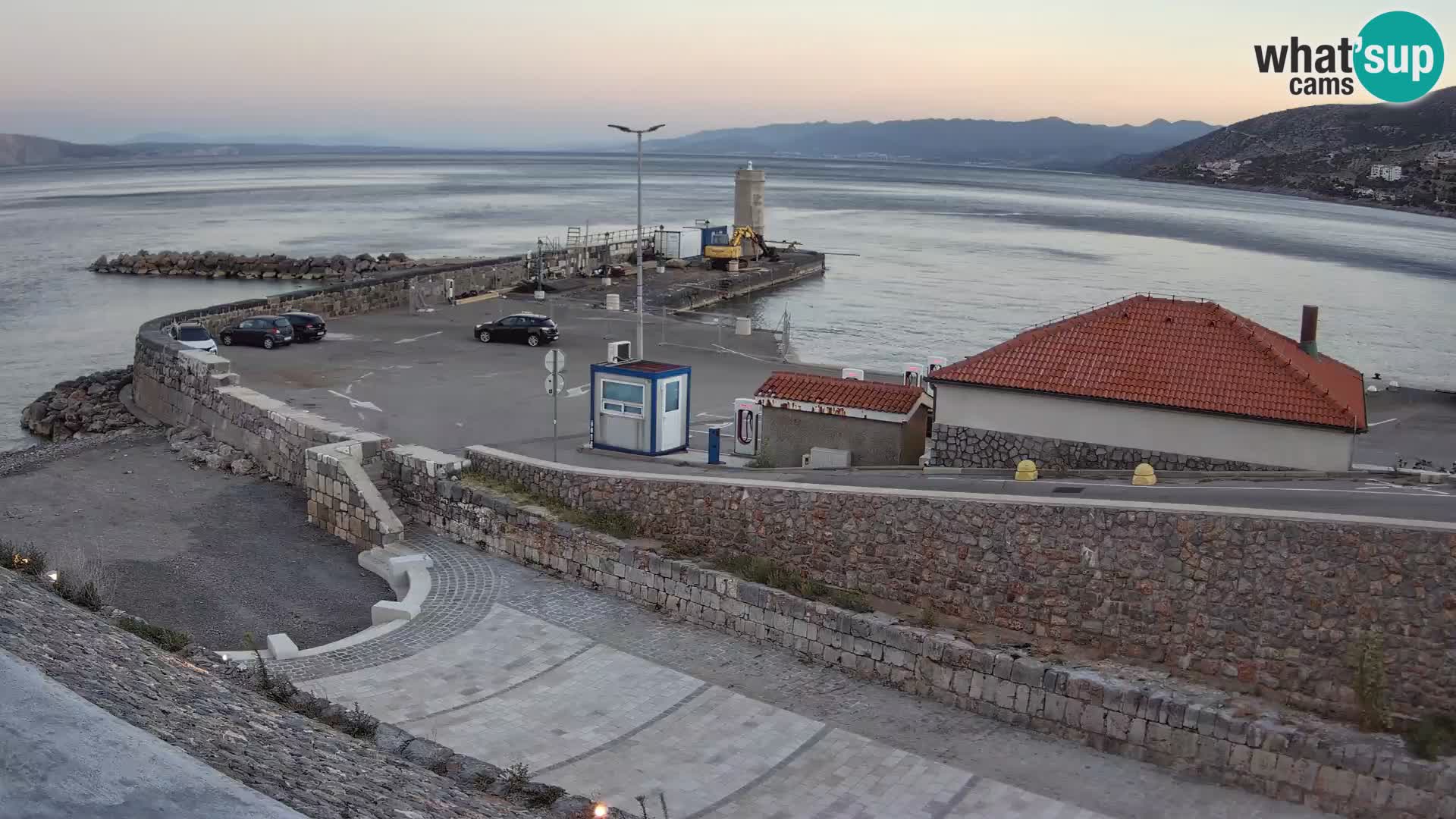 Webcam Porto di Segna – Frangiflutti e Faro in diretta