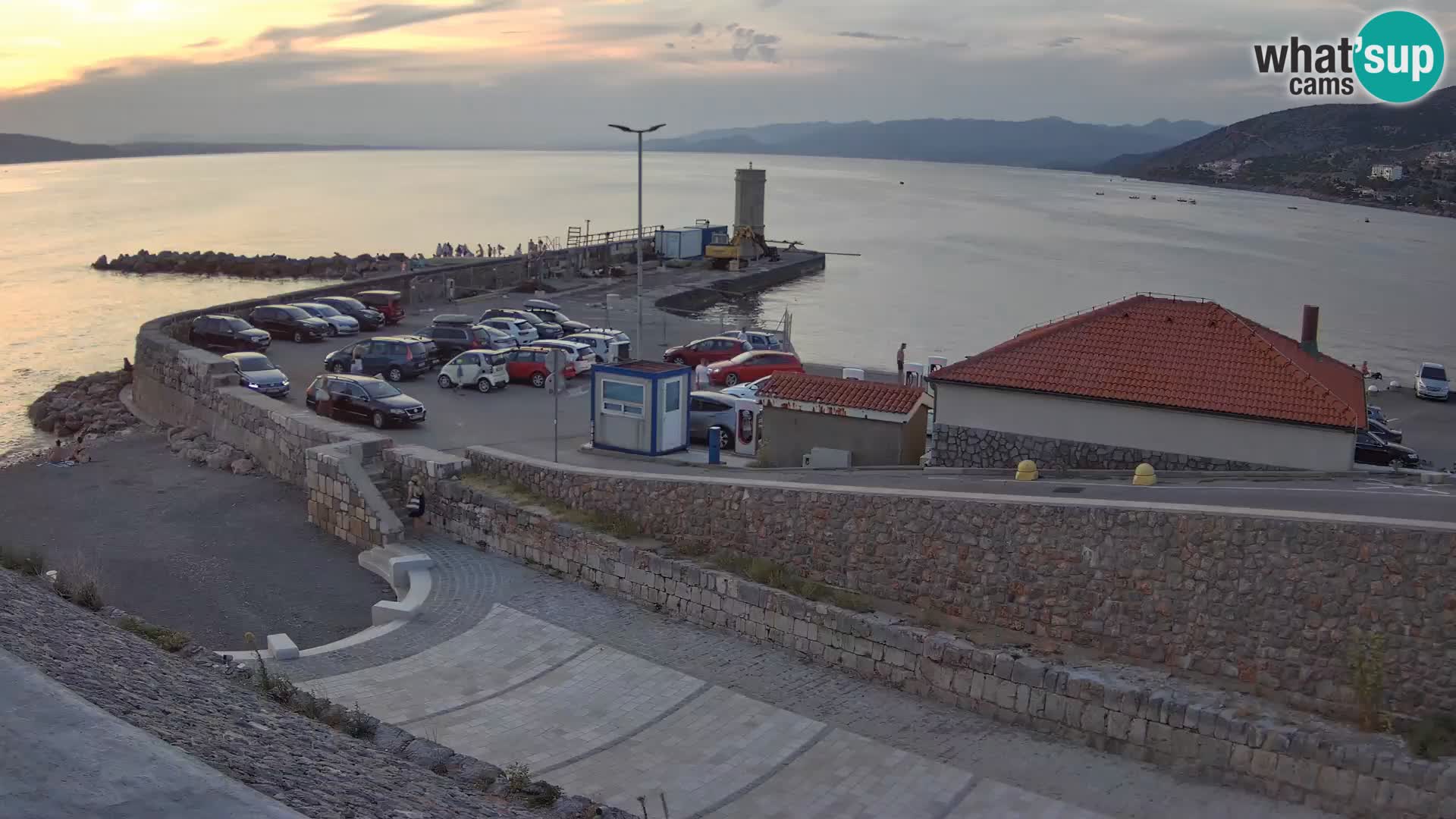 Senj Hafen Webcam – Wellenbrecher & Leuchtturm Liveblick