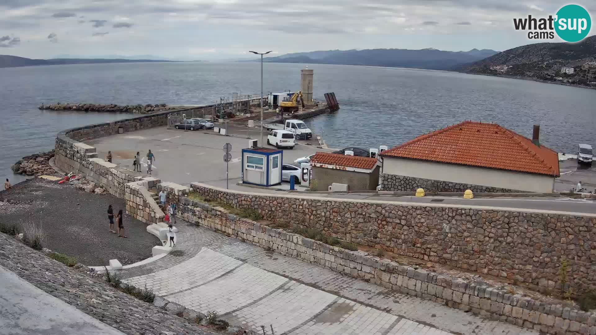 Webcam port de Senj – Vue sur la jetée et le phare
