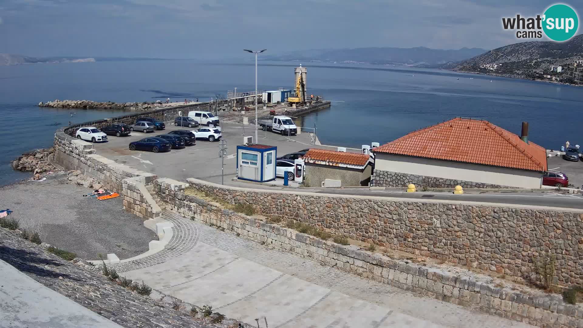 Web kamera Senj luka – Lukobran i svjetionik uživo