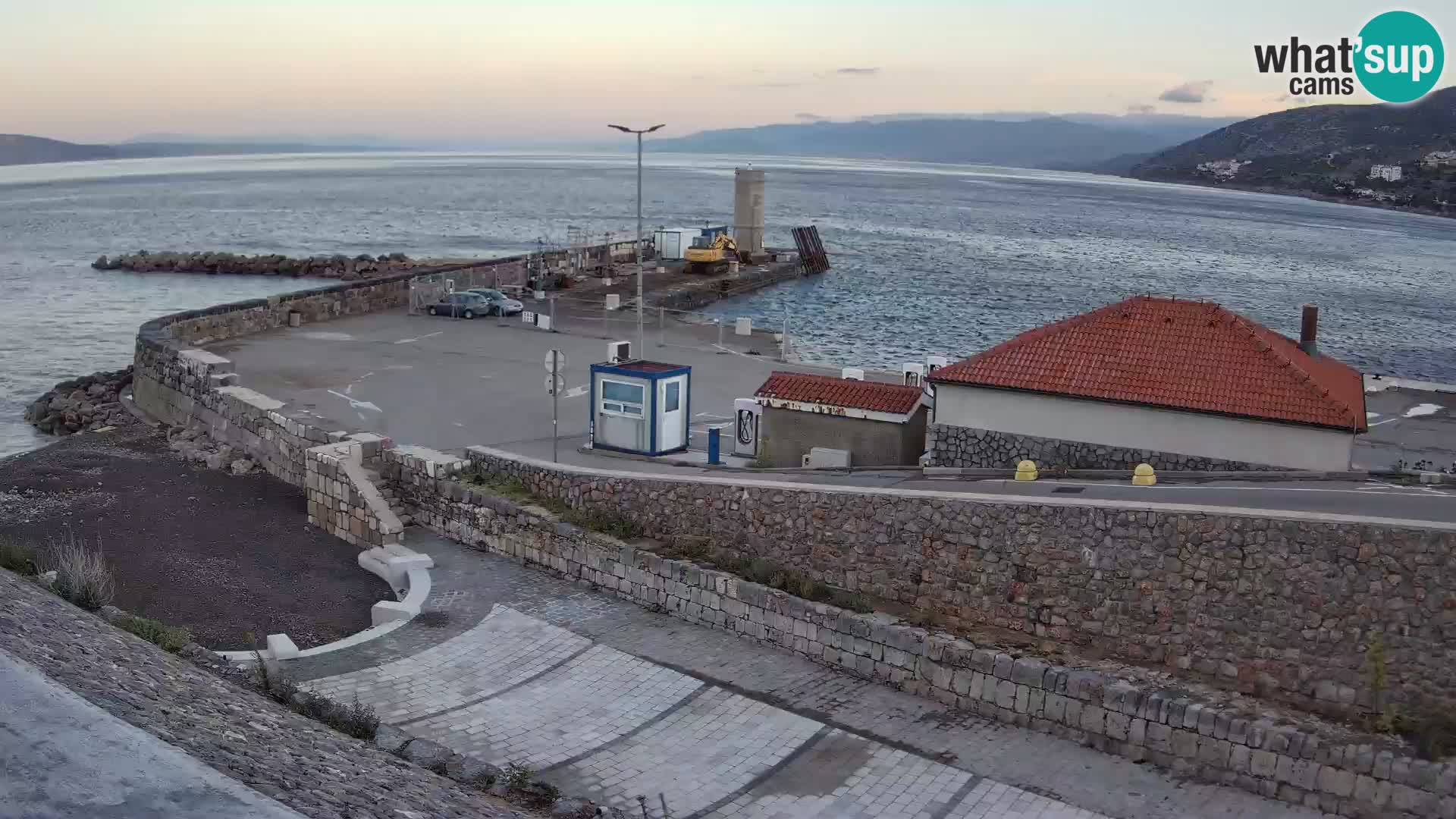 Senj Harbour Webcam – Breakwater & Lighthouse Live View