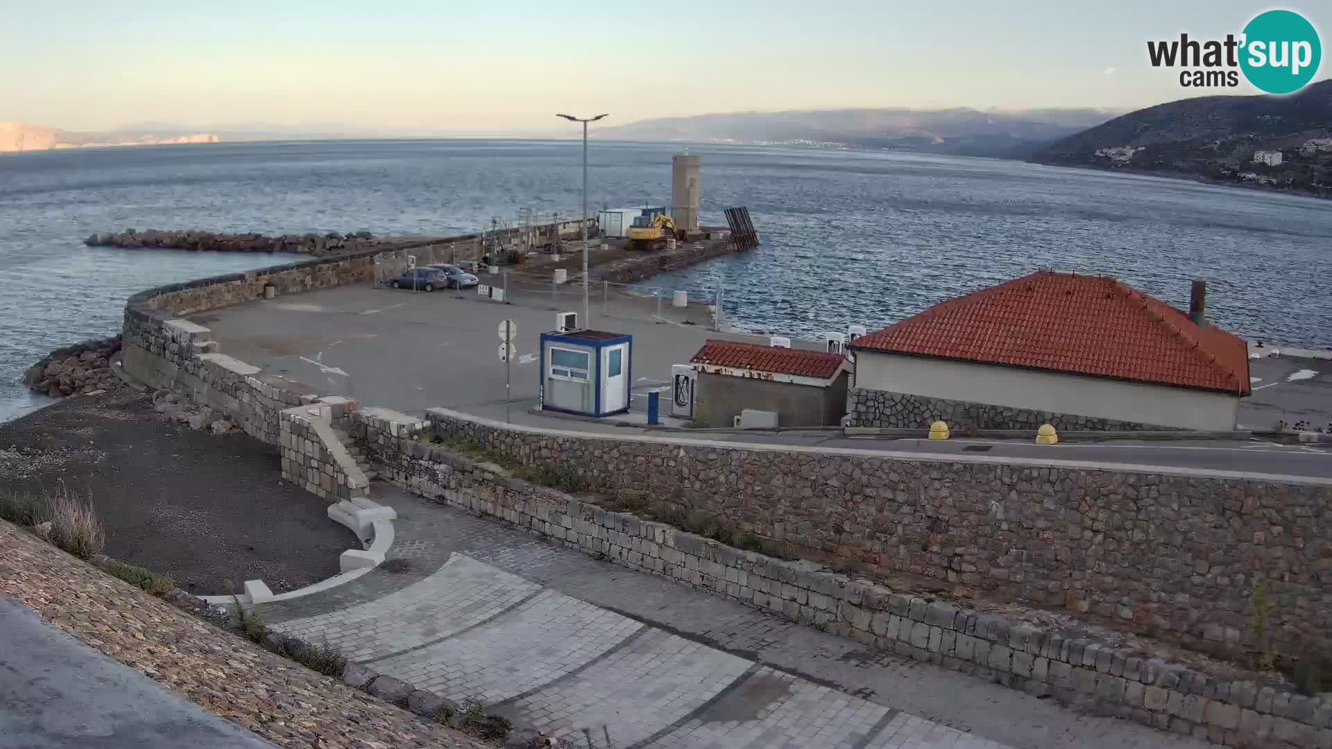 Webcam Porto di Segna – Frangiflutti e Faro in diretta
