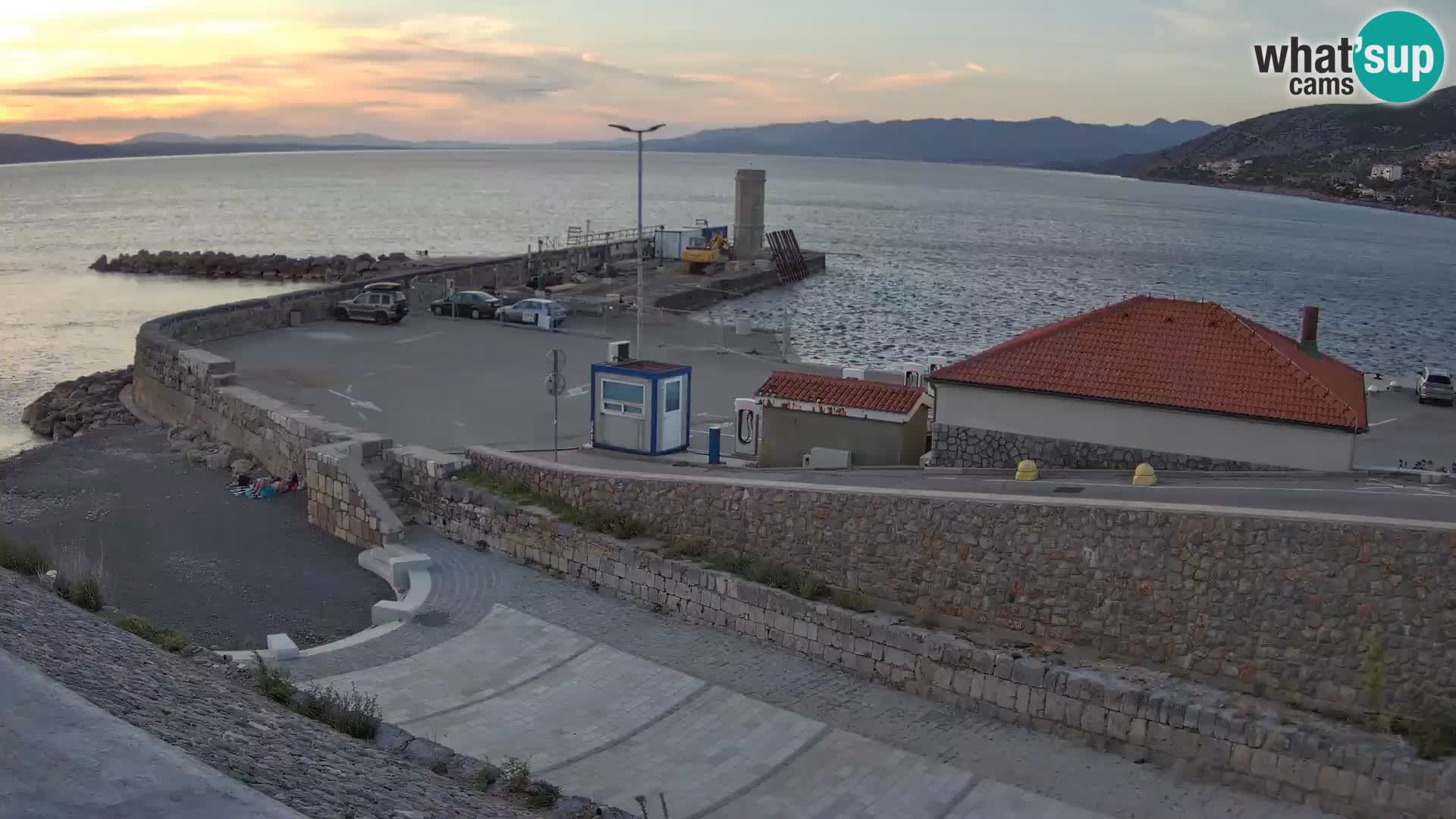 Webcam Porto di Segna – Frangiflutti e Faro in diretta