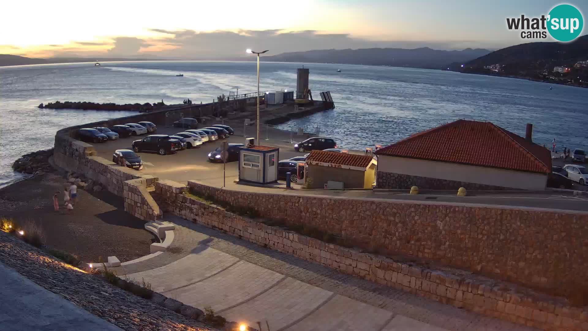 Webcam Porto di Segna – Frangiflutti e Faro in diretta