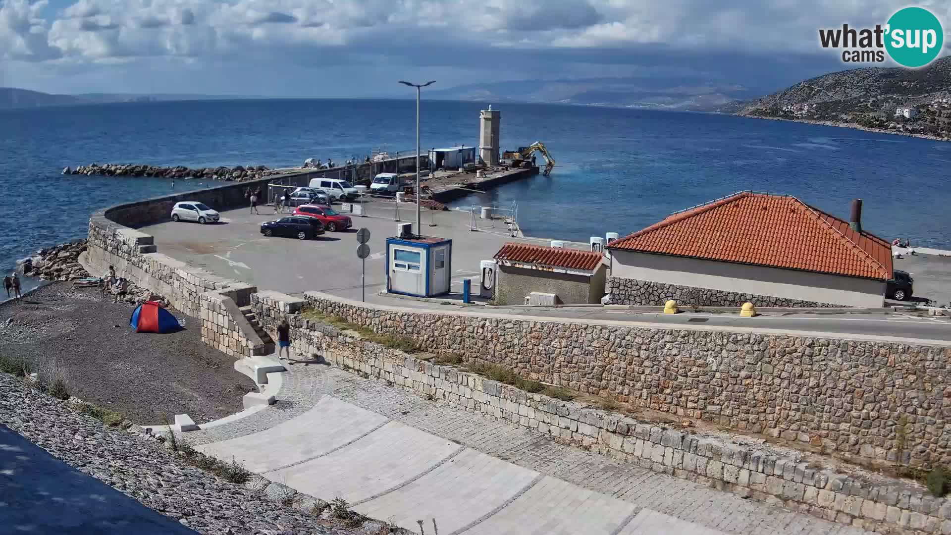 Senj Hafen Webcam – Wellenbrecher & Leuchtturm Liveblick