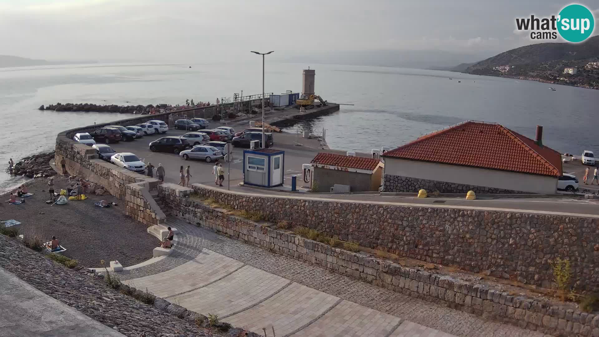 Webcam port de Senj – Vue sur la jetée et le phare