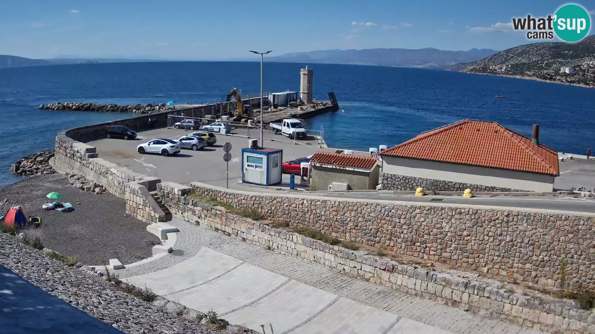 Webcam port de Senj – Vue sur la jetée et le phare