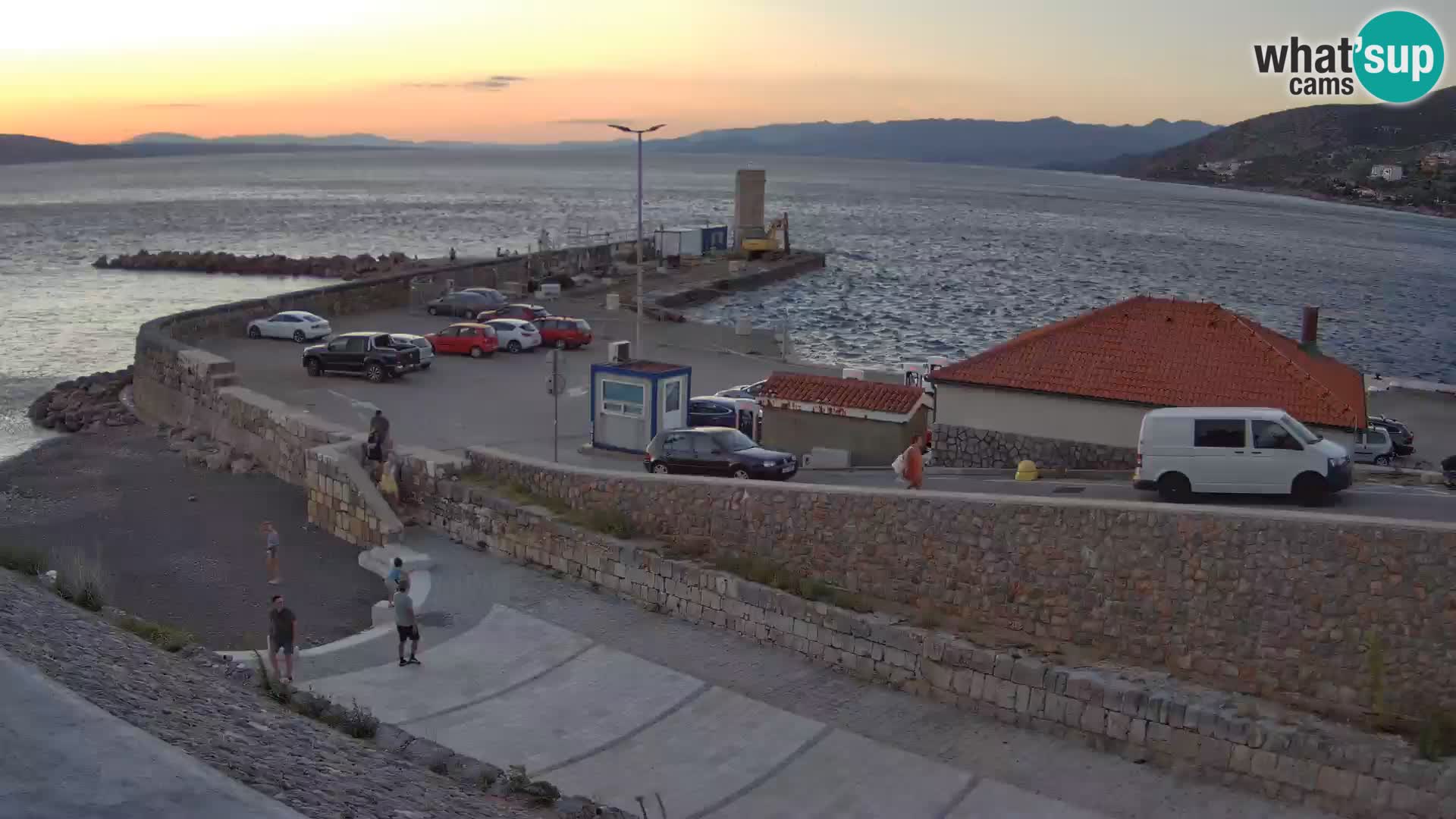 Senj Hafen Webcam – Wellenbrecher & Leuchtturm Liveblick