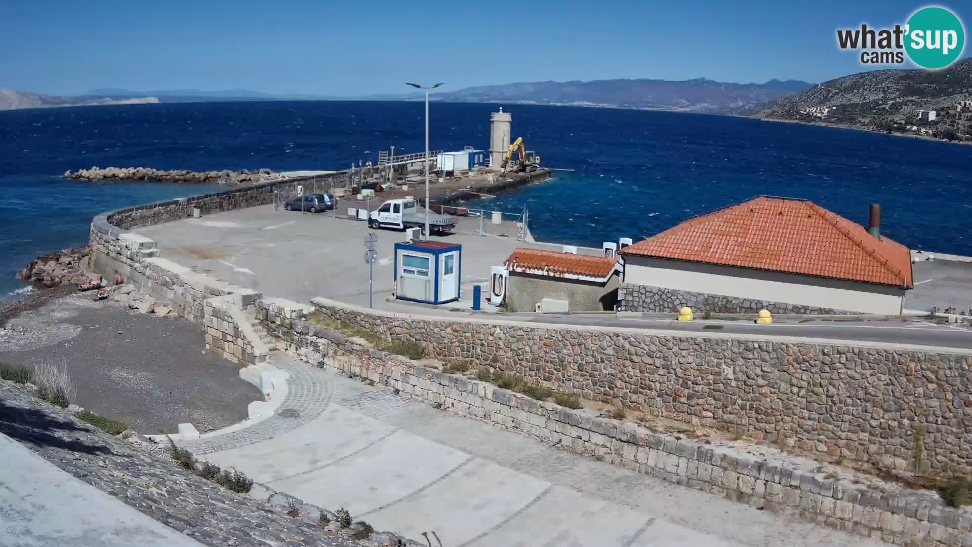 Senj Hafen Webcam – Wellenbrecher & Leuchtturm Liveblick