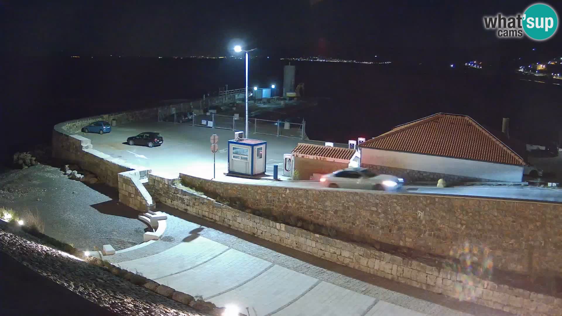Senj Hafen Webcam – Wellenbrecher & Leuchtturm Liveblick