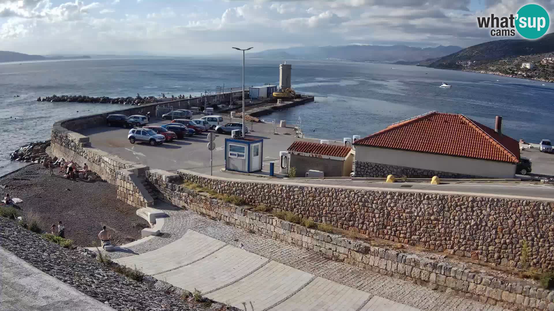 Webcam port de Senj – Vue sur la jetée et le phare