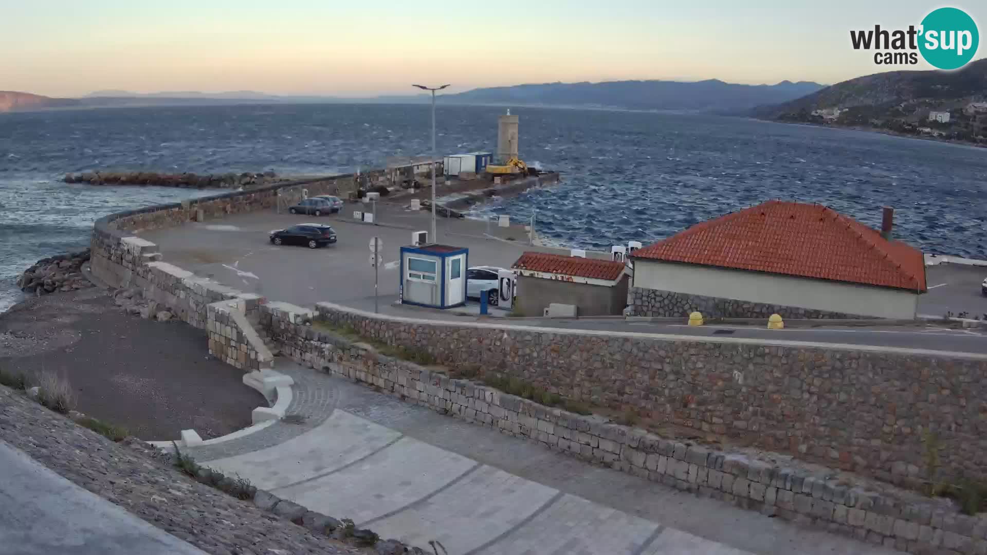 Webcam puerto de Senj – Rompeolas y faro en directo