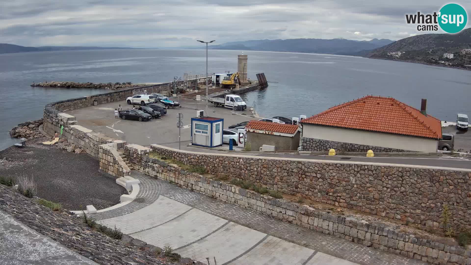 Webcam Porto di Segna – Frangiflutti e Faro in diretta