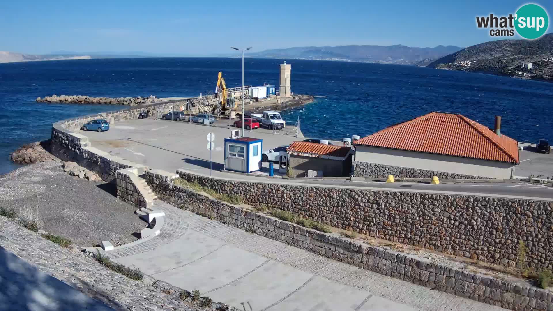 Webcam puerto de Senj – Rompeolas y faro en directo