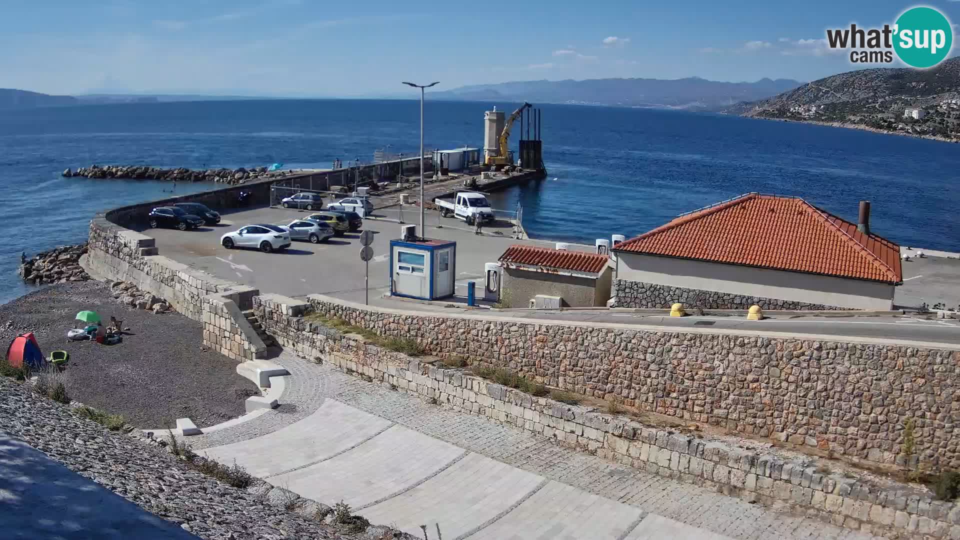 Senj Hafen Webcam – Wellenbrecher & Leuchtturm Liveblick