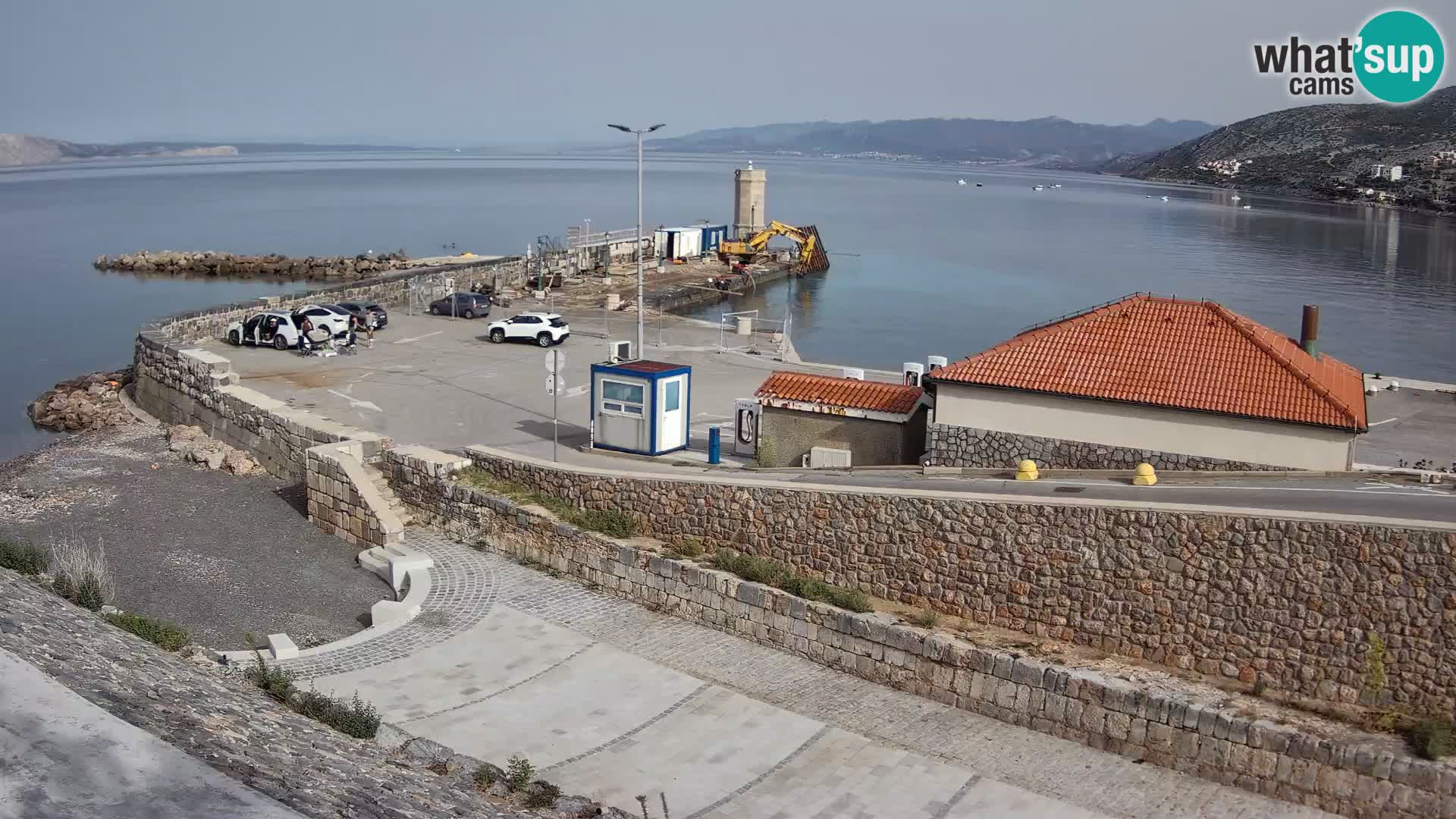 Web kamera Senj luka – Lukobran i svjetionik uživo