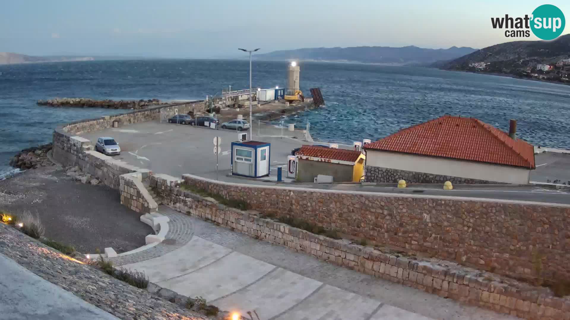 Webcam Porto di Segna – Frangiflutti e Faro in diretta