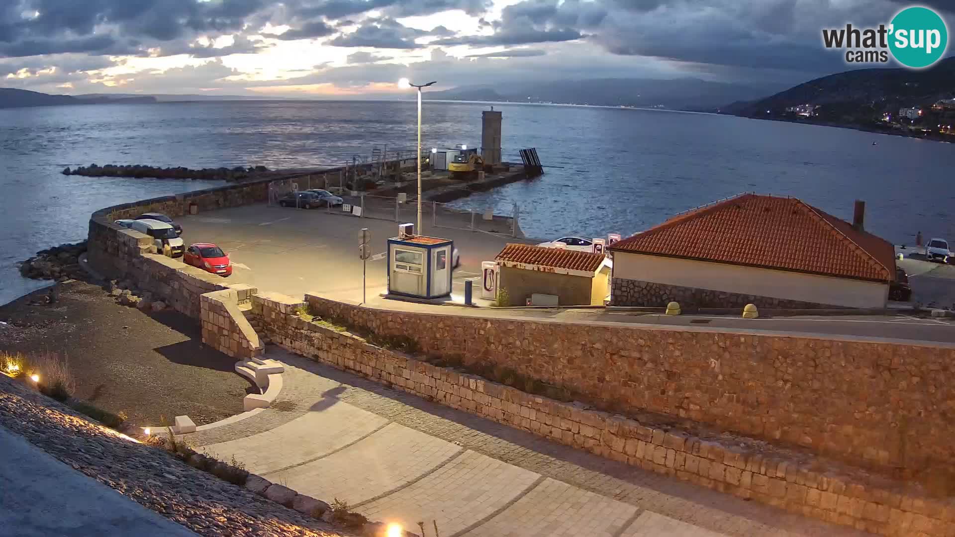 Senj Harbour Webcam – Breakwater & Lighthouse Live View