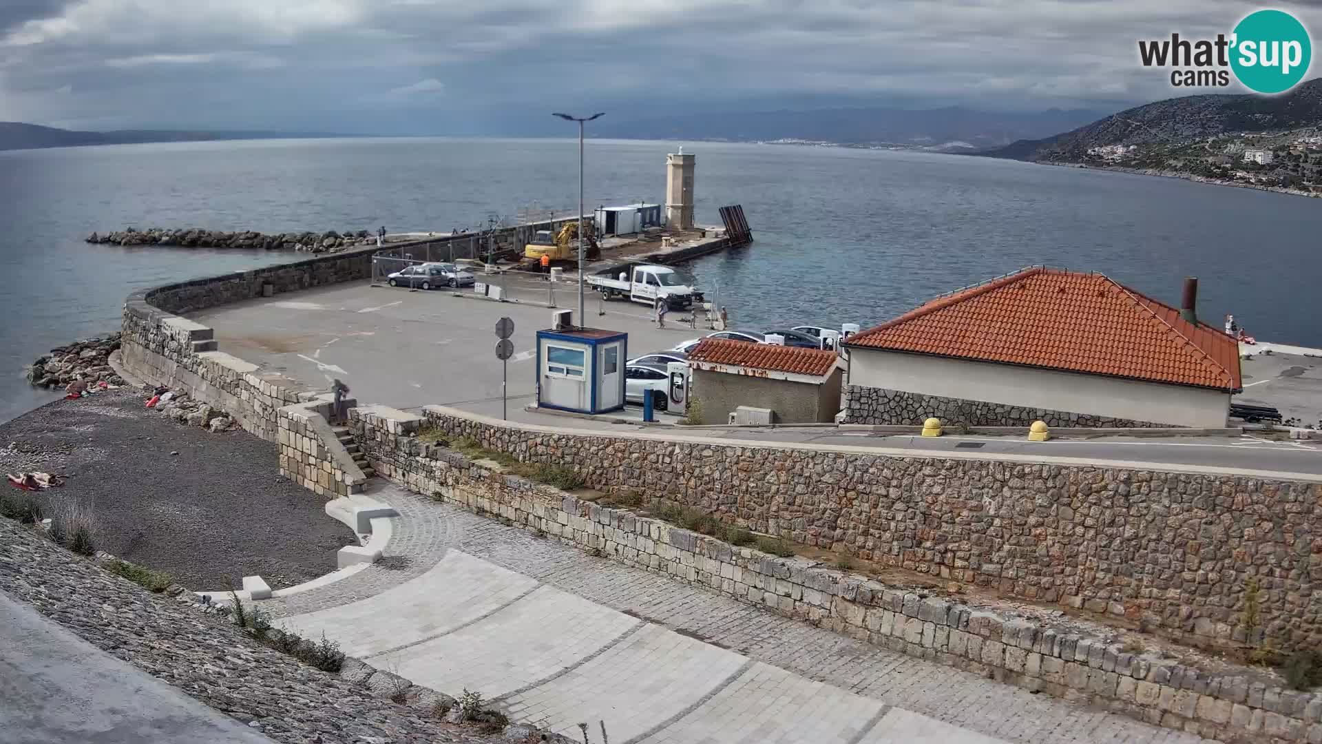 Web kamera Senj luka – Lukobran i svjetionik uživo