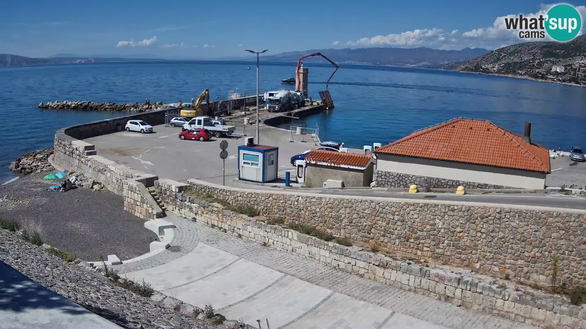 Senj Hafen Webcam – Wellenbrecher & Leuchtturm Liveblick
